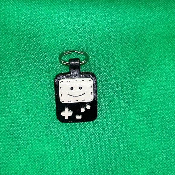 Gameboy Smiley Keychain - Picture 3 of 3